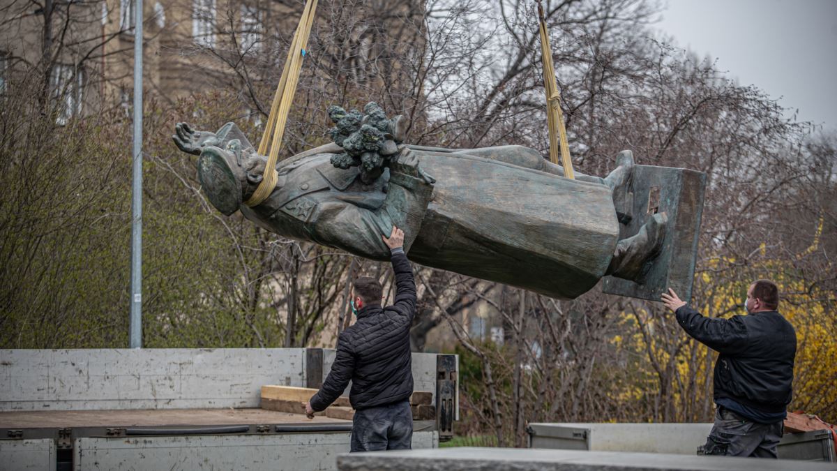 памятник советскому солдату в польше