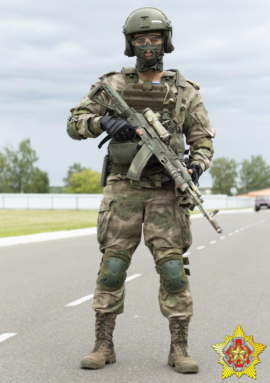 Фото спецназовца в полной экипировке россии